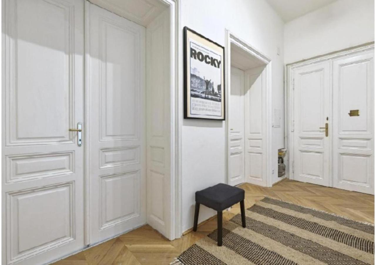 Appartement Luxurious, 2 Min To Casino And Roemertherme à Baden Extérieur photo