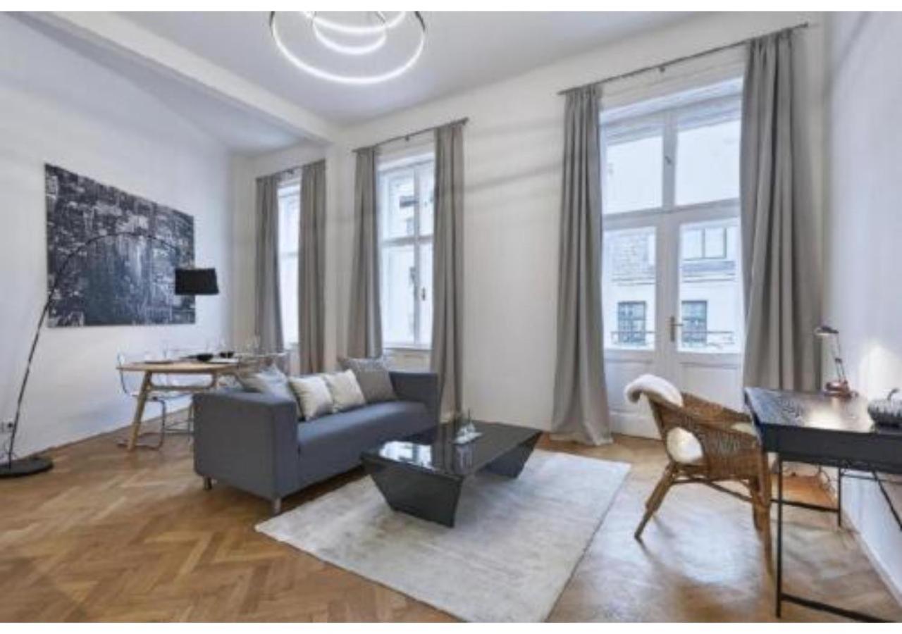 Appartement Luxurious, 2 Min To Casino And Roemertherme à Baden Extérieur photo