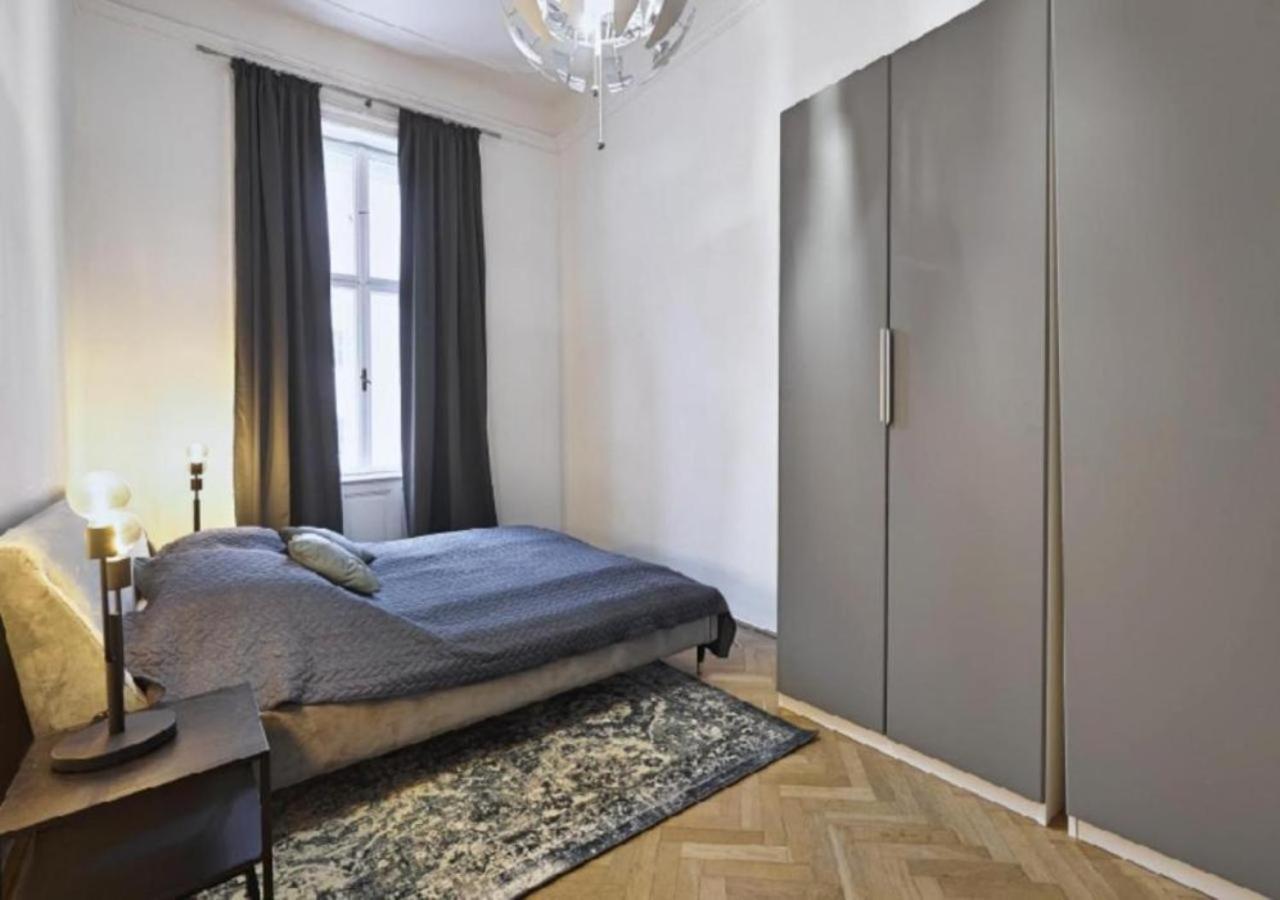 Appartement Luxurious, 2 Min To Casino And Roemertherme à Baden Extérieur photo