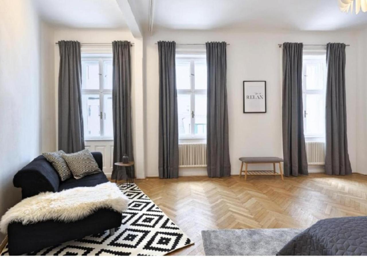 Appartement Luxurious, 2 Min To Casino And Roemertherme à Baden Extérieur photo