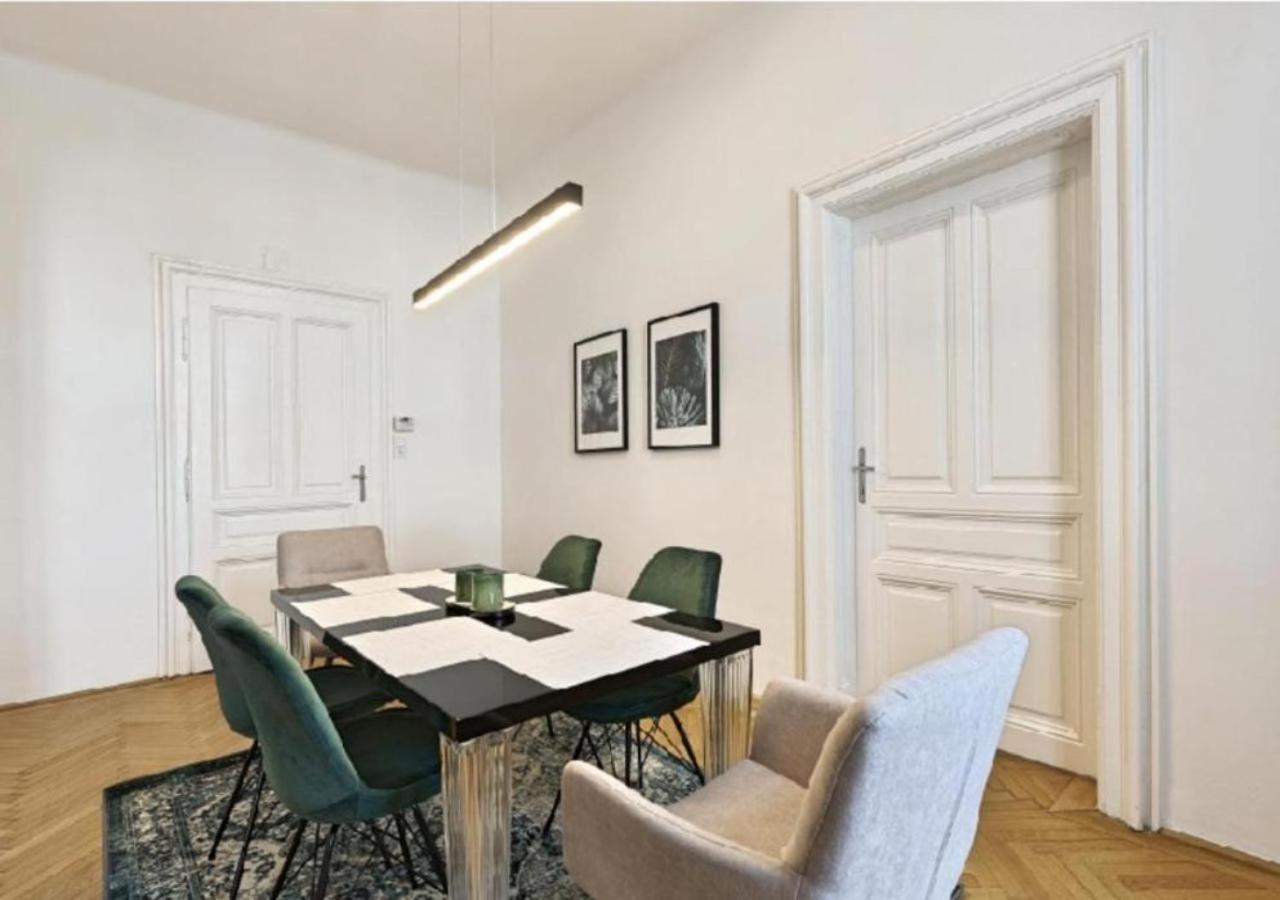 Appartement Luxurious, 2 Min To Casino And Roemertherme à Baden Extérieur photo